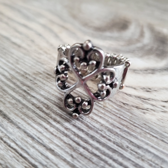 unbranded Jewelry - Silver Tone Fashion Jewelry Stretch Ring